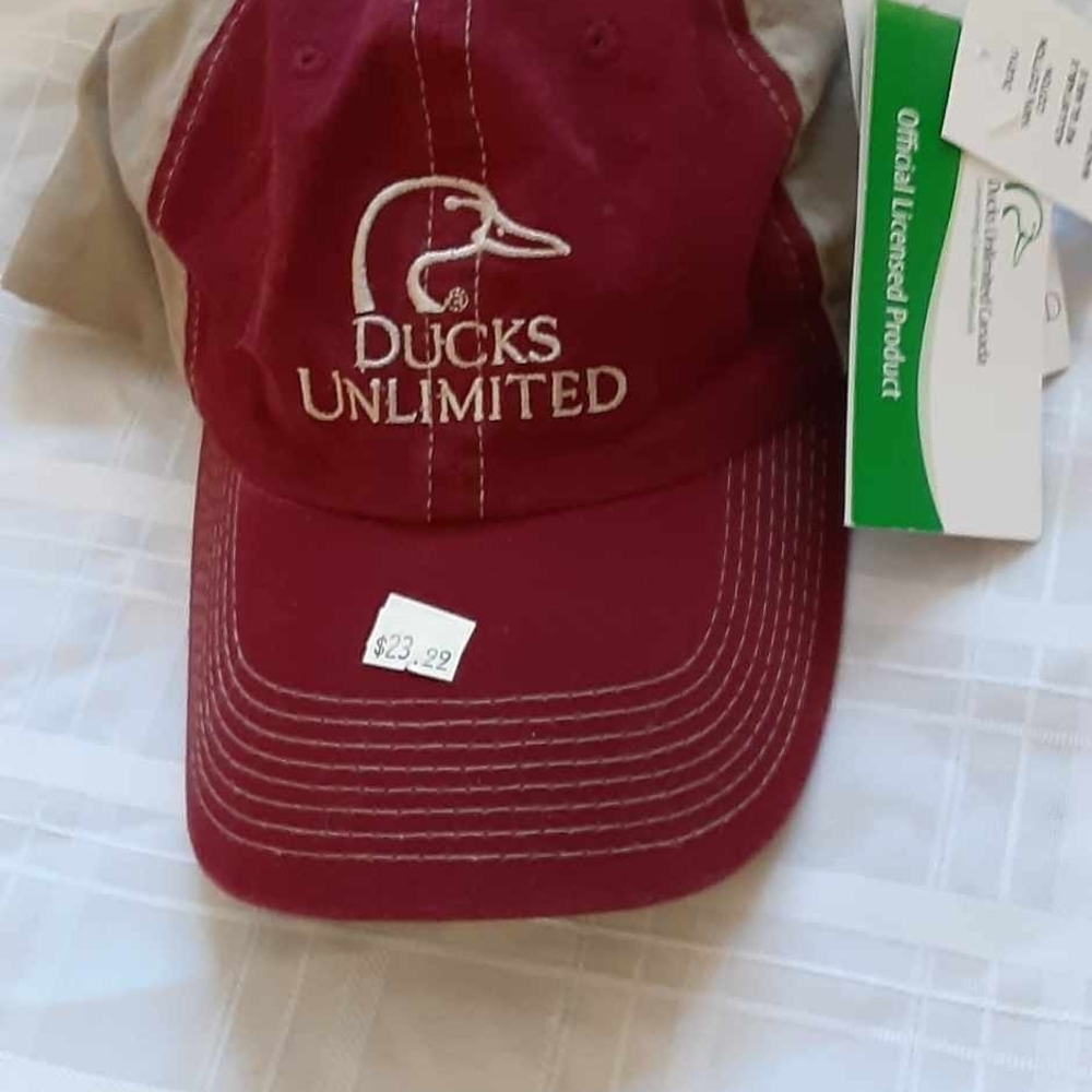 NWT Ducks Unlimited Maroon and Tan Cap 3/$20 Hats